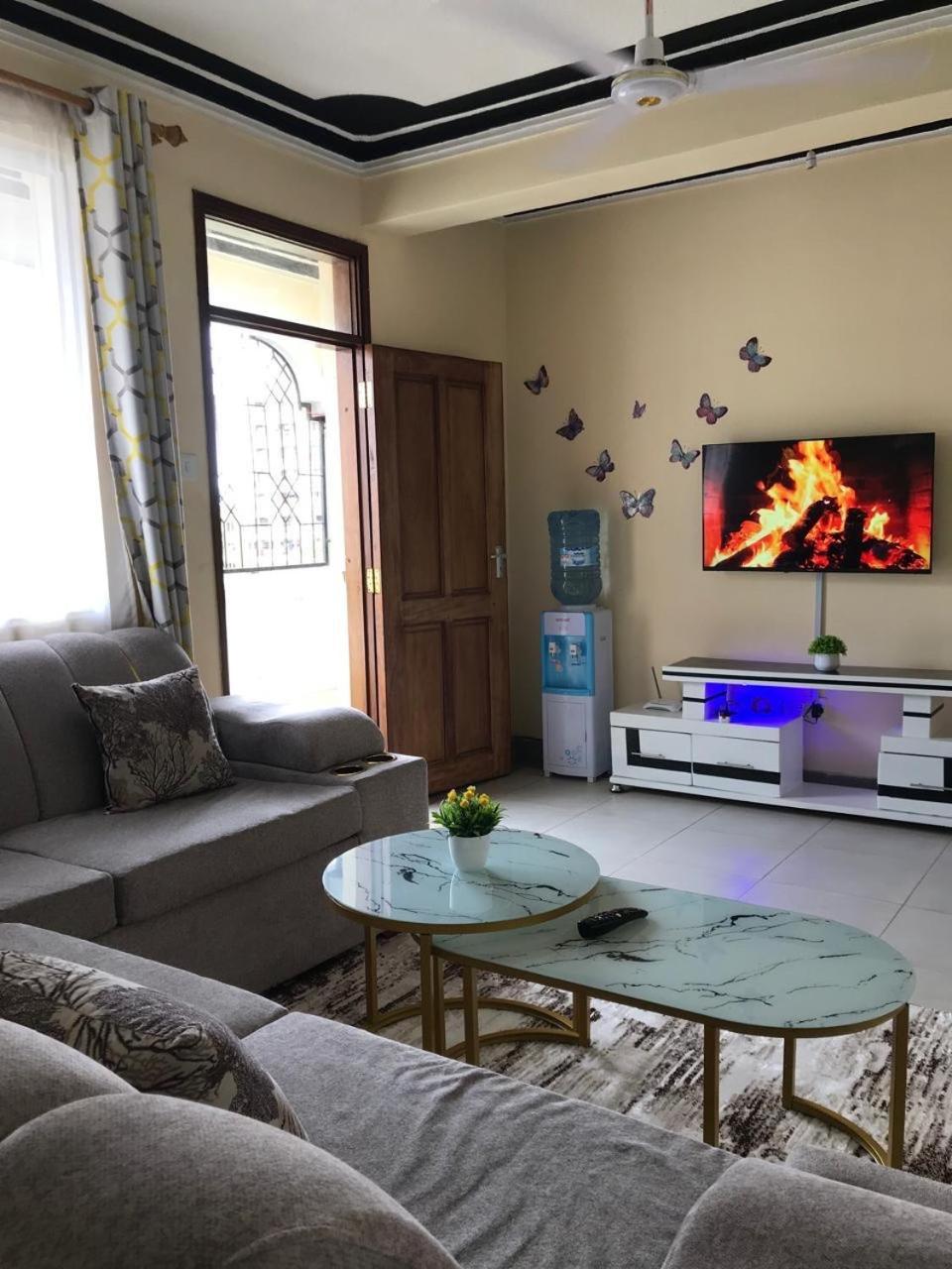 Apartment Greyline One Bedroom With An Extra Bed Mombasa