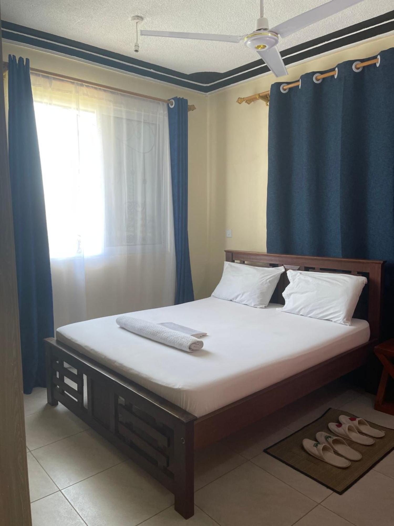 Greyline One Bedroom With An Extra Bed * Mombasa